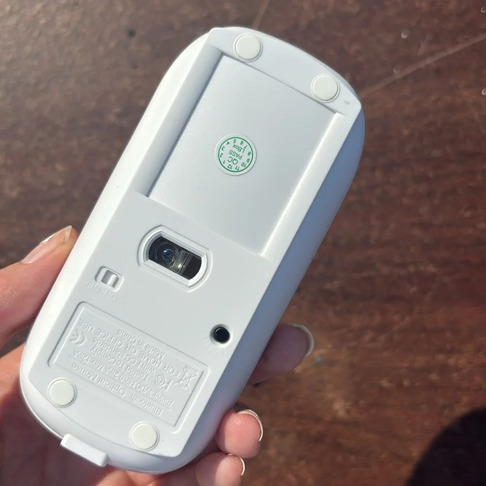 Bluetooth Rechargeable Mouse